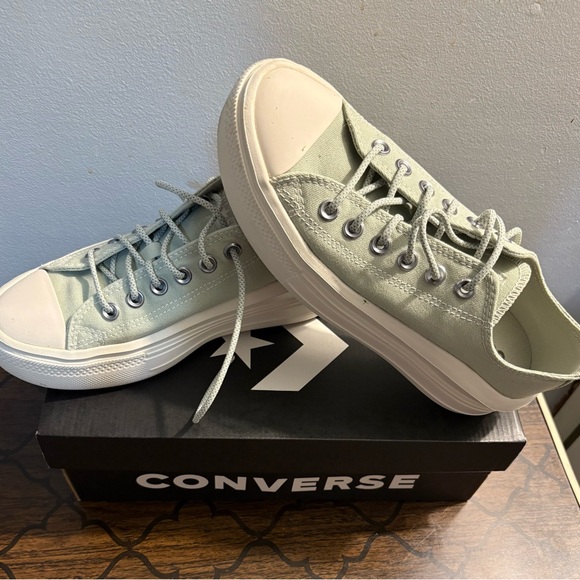 Converse Mint Green High Tops - Picture 1 of 5